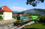 Die 644 016  Spanka  mit dem Avtovlak AVT853 verlässt den Bahnhof Bohinjska Bistrica.