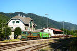 Die 664 102  Reagan  wartet darauf beladen zu werden und dann auf der Abfahrt nach Bohinjska Bistrica.