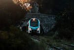 Die Wocheinerbahn konnte sich mit ihren zahlreichen Kunstbauten und Tunnel viel von ihrem Charme aus der Zeit der K&K-Monarchie bewahren.