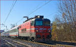 SŽ 342-001 zieht EC158 durch Maribor-Tabor Richtung Wien.