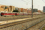 T 61 z-111001 Talgo III mit Generatorwagen / RENFE / Bahnhof Alicante / Eingescanntes Foto / 20.08.1998