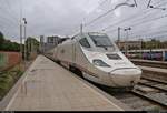 130 060-7 (Bombardier/Talgo 250) der RENFE als Alvia verlässt seinen Startbahnhof Barcelona-França (Estació de França) (E) auf Gleis 3.
Grüße an den Lokführer! (Saludos al maquinista!)
[18.9.2018 | 15:34 Uhr]