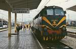 Mit einem Schnellzug aus La Coruna ist die 333-091-7 der RENFE am 03.05.1984 in Monforte de Lemos angekommen.