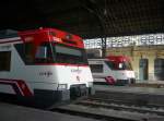 447 028 und 447 009 am 28.11.2007 in Valencia Estacio de Nord (Nord-Bahnhof)