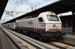Hier 334-019-7 mit TLG278 von Madrid Camartin nach Almeria, dier Zug stand am 10.3.2012 in Madrid Chamartin.