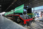 Die Dampflokomotive 242F-2009  Confederación  wurde 1956 bei MTM (La Maquinista Terrestre y Marítima) in Barcelona gebaut und ist Teil der Ausstellung im Eisenbahnmuseum Madrid.