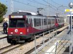 Doppelzug der Linie 1, vorn 3710, am 29.11.2007 in der Station Valencia Sud.