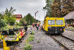 Das Zayataler Schienentaxi bei der Ankunft im Bahnhof Asparn a.