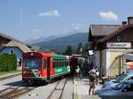 Im Bahnhof Tamsweg (1019m) im Lungau ist die Murtalbahn mit STLB Triebwagen VT 35 und Steuerwagen VS 42 angekommen; 13.08.2015  