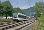 Der Thurbo GTW RABe 526 728-1  Läufelfingerli  ist als S7 auf der Fahrt von Lindau Reutin nach Romanshorn und erreicht den Bahnhof von Bregenz. Im Hintergrund ist ein ÖBB 4024 zu erkennen, der im Bahnhof von Bregenz Hafen auf die Abfahrt wartet, wobei  Bregenz Hafen  eigentlich  nur  ein Bahnhofsteil von Bregenz ist.

18. Juni 2023 