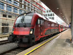 Auch eine Seltenheit in Tirol ist, wenn eine RailJet 1216 eine S-Bahn mit CityShuttle Wagen bespannt.