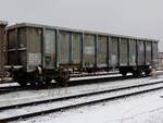 Eanos 31 54(CZ-VTGCH)5377 916-9 wartet im Bhf. Ried bei leichtem Schneefall auf die Weiterfahrt; 230120