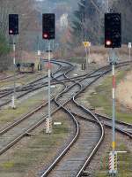 Schienenwege am Bahnhof Ried, kM21-2 der Innkreisbahn in Richtung Wels, KM140-2 Salzkammergutbahn in Richtung Attnang; 140103