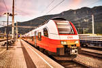 Eine Doppelgarnitur von cityjets, bestehend aus 4746 533 und 4746 043, stehen, am Abend des 19.6.2019, im Bahnhof Spittal-Millstättersee.