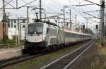 EC 561 bespannt mit Railjet 1016 034 und Euromotion 1116 264 bei der Einfahrt in den Bahnhof Wels.