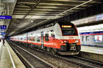 4746 515 und 4746 xxx fahren als S1 4746 (Wien Meidling - Gänserndorf), aus Wien Hbf (Bahnsteige 1-2) aus.
Aufgenommen am 23.11.2018.