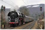 Hogmanay Express: �GEG 01.533 mit dem D 16070, hier beim Durchrollen in Hofstatt, 03.01.2010.