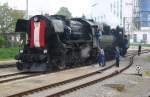 BR 52.100 und BR 17c372 beim Rangieren in Ernstbrunn 1.5.2011