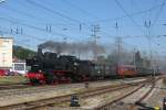 Die 38 1301 der GEG mit dem Sonderzug 14180 und V200 033 als Nachschiebe-Lok am 22.9.2010; Bahnhof  Attnang Puchheim.