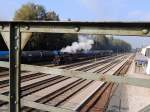  Altes Eisen und die 77-28  der ÖGEG; am Bahnhof zu Ried; 141003