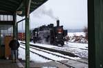 Kurzer Aufenthalt für die 431.032 (ex ÖBB 93.1360) mit ihrem Güterzug im Lázne Bêlohrad. (11.01.2019)