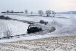 NLB 93.1420 als Nebenfahrt SGAG 14500 am 11.Februar 2013 im Kehrbogen nach dem Bf. Wrnitz-Hetzmannsdorf. 
