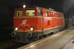 NLB 2143 070-7 und 93.1420 am 29.November 2014 vor dem SR 17894 im Bf. Liesing.