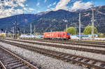 2016 053-8 bei einer Verschubfahrt, am 6.4.2017, im Bahnhof Spittal-Millstättersee.