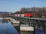 Die 2016 072 mit einem REX nach Linz am 08.02.2019 unterwegs bei Braunau.