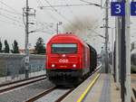 Graz: Mit vollgas brauste die ÖBB 2016 094 am 16.06.2020 durch Don Bosco.