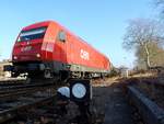 2016 064-5 mit GAG47850 über die gelegte Fahrstraße im Bhf. Ried; 200124