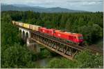 2016 046 & 2016 062 ziehen den Innofreight Hackschnitzelzug 64525 von Zeltweg nach Frantschach.