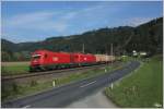 2016 089 + 2016 068 ziehen einen Innofreight Hackschnitzelzug von St.Michael, ber den Obdacher Sattel nach Frantschach.
St.Lorenzen 4.10.2012