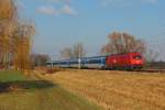 Die 2016 020-7 mit dem SPROB 97653 von Hohenau nach Hütteldorf am 04.02.2014 bei Sirndorf an der March.