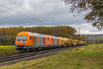 RTS 2016 907 und 2016 906 mit einem Umbauzug im Maintal nahe Retzbach-Zellingen, 26.10.2021.