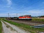 2043 010-4 mit Güterzug im Gleisbogen bei Haiding in Richtung Wels; 190717