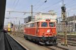 2043.005 in Linz Hbf am 12.7.15 vor eine Arbeitzug 