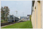 2050.05 mit ihrem Fotopersonenzug SLP 93880 von Braunau nach Munderfing am 19.10.2019 bei der Ausfahrt aus Mauerkirchen.