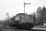 BIF 2060.14 am 22.November 2015 mit dem SBED 93959 beim Einfahrsignal von Mistelbach Lokalbahnhof.