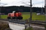 2070.015 der ÖBB am 12.12.2015 um 13:20 bei der Einfahrt in den Bahnhof Steindorf