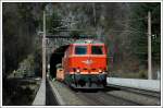 Zu unserer berraschung war am 10.4.2008 2143.35 (die einzige 2143 mit Altlack) am Semmering mit einem Bauzug unterwegs.