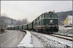 2143 040-0 mit SR 14090 (Gt - Woe), aufgenommen am 24.12.2012 in Markt Piesting.