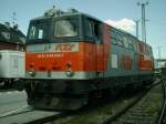 Rail-Transport-Service - Lok 93 81 2143.032-7 ist in Wels stationiert und hilft laut Auskunft beim Bewegen der bbw (BahnBauWels) - Maschinen.