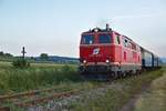 In diesem Sommer wurde die Garnitur des Nostalgie-Express einige Wochen in Ernstbrunn hinterstellt, da eine Rückführung nach Mistelbach aufgrund einer Streckensperre nicht möglich war.