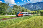 5022 028-2 fährt am 3.6.2017, als S4 4810 (Hermagor - Villach Hbf) nahe Görtschach-Förolach vorüber.
Leider ist es Mit der Dieselidylle vermutlich nächstes Jahr schon zu Ende, da soll nämlich schon Mit der Elektrifizierung der Strecke begonnen werden.