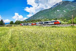 5022 032-4 und 5022 026-6  Rosental  fahren als S4 4814 (Hermagor - Villach Hbf) nahe Görtschach-Förolach vorüber.