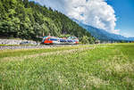 5022 028-2 fährt als S4 4813 (Villach - Hermagor) kurz vor dem Bahnhof Hermagor vorüber.