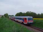 5047 085-5 u.067-3 nhern sich als R5963 der Haltestelle Peterskirchen;100513