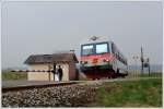 5047 082 als R 3470 von Ried im Innkreis Bad nach Attnang-Puchheim am 21.4.2010 kurz nach dem Bahnhof Hausruck aufgenommen.