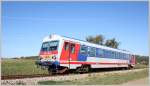 Eine Nebenbahn im Wiener Raum, von der ich bisher kaum Bilder sah, ist das sogenannte Schweinbarther Kreuz: Hier 5047 086 bei Matzen mit Schloss Matzen im Hintergrund, 16.10.11